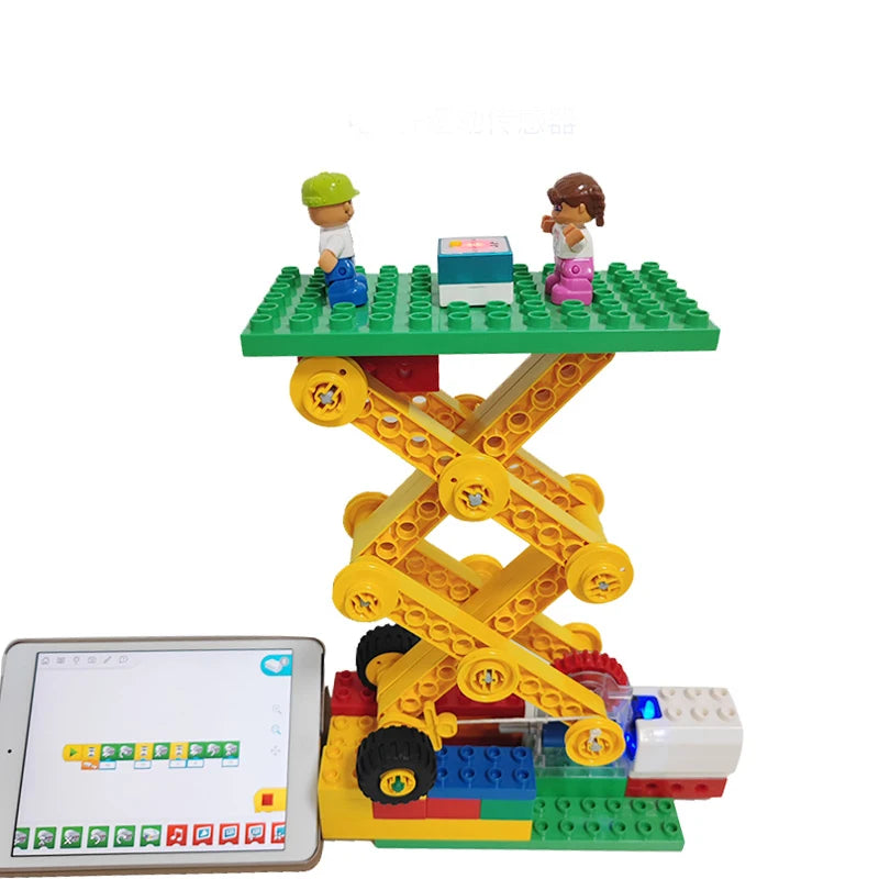 WeDo 2.0 Compatible Robotics Kit – STEM Programmable Building System